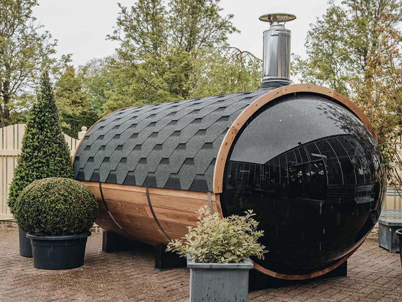 How to protect a barrel sauna?