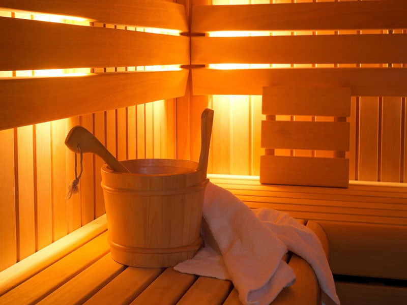 Which is healthier, steam room or sauna?