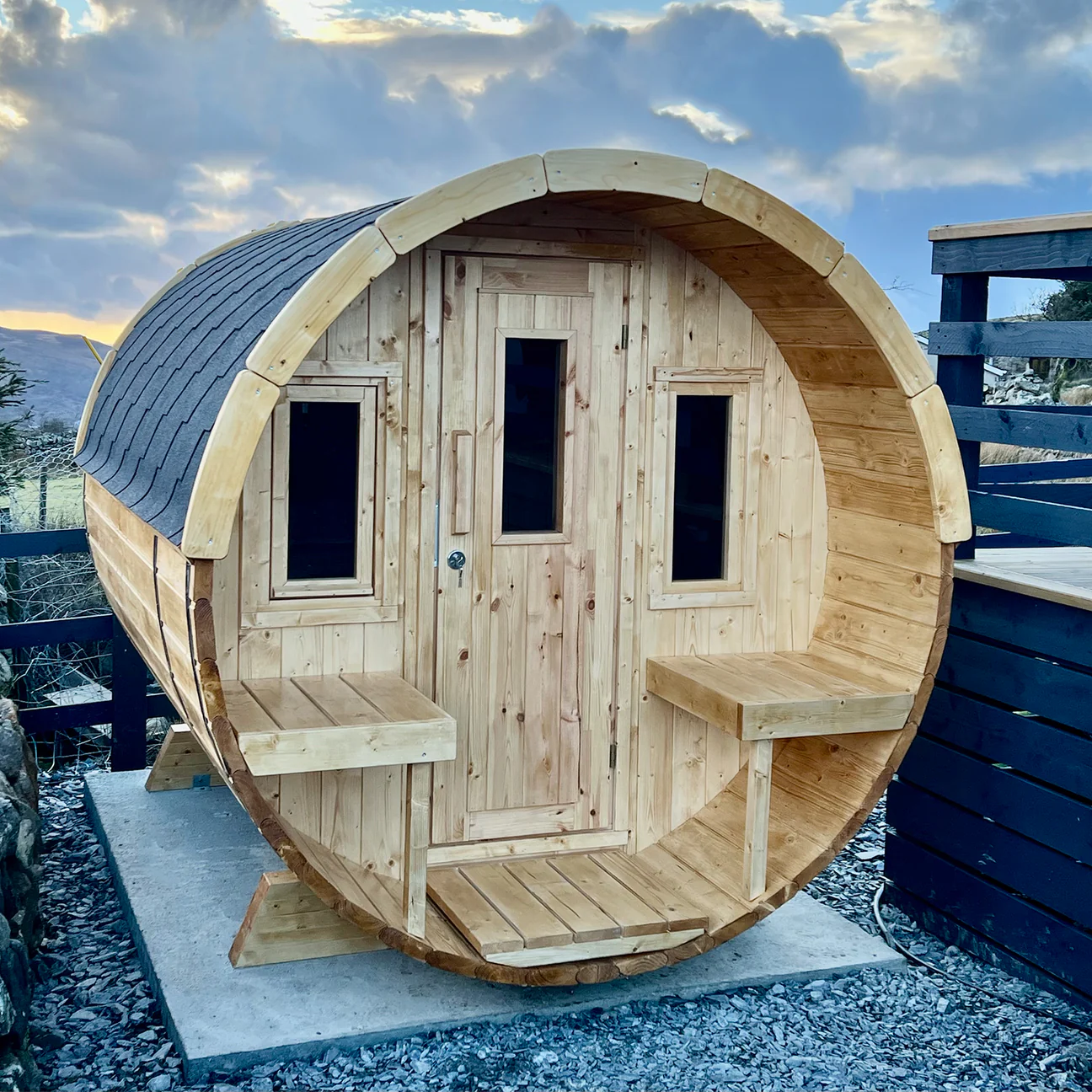SAUNASNET® Outdoor Basic Sauna With Porch Barrel 08
