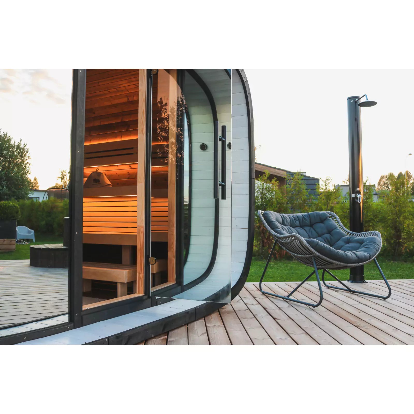 SAUNASNET® Echo Round Cube Outdoor Cabin Sauna For 6-8 People (Facing Benches) Round 01